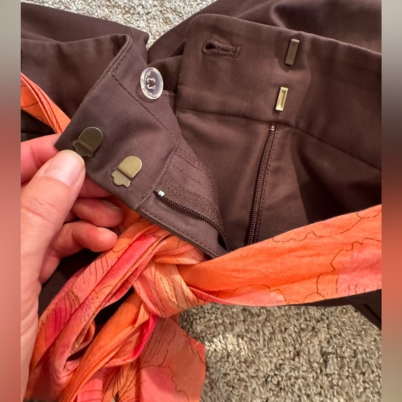 Ann Taylor brown cotton sateen crop pants with coral/pink sash belt. Size 8 - Picture 2 of 6
